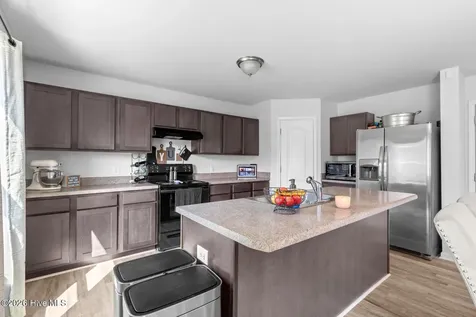 1110 Farmhouse Lane Jacksonville NC 28546