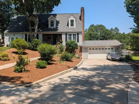 138 Overlook Drive Seven Lakes NC 27376
