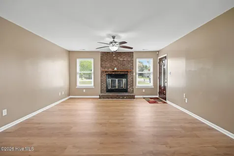 1388 Halltown Road Jacksonville NC 28546