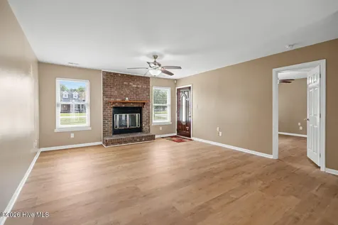 1388 Halltown Road Jacksonville NC 28546