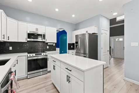 124 Braeburn Boulevard Richlands NC 28574