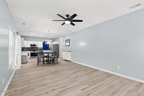 124 Braeburn Boulevard Richlands NC 28574