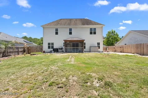 124 Braeburn Boulevard Richlands NC 28574