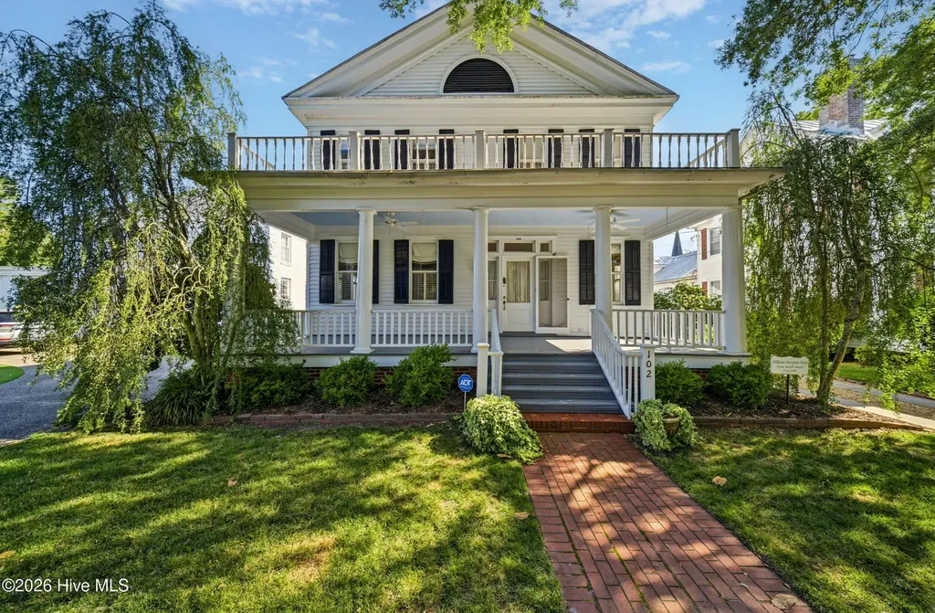 102 W Gale Street Edenton NC 27932