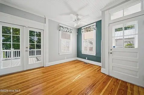 102 W Gale Street Edenton NC 27932
