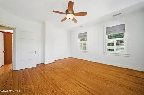 102 W Gale Street Edenton NC 27932