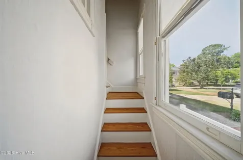 102 W Gale Street Edenton NC 27932