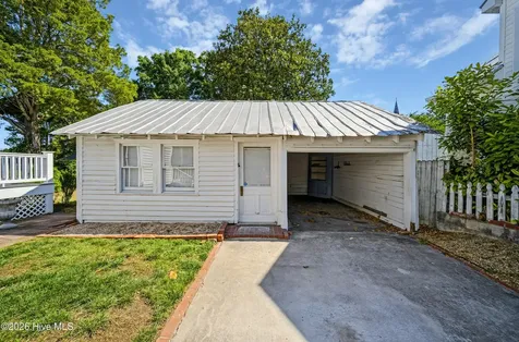 102 W Gale Street Edenton NC 27932