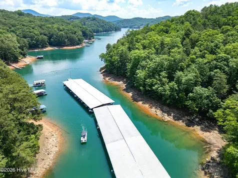 400 Harbor Cove Lane Murphy NC 28906