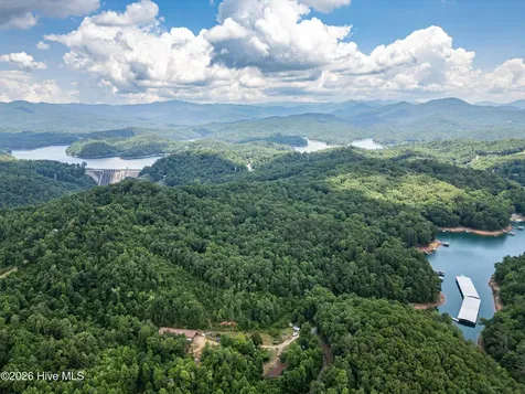 400 Harbor Cove Lane Murphy NC 28906