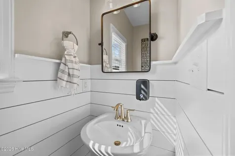400 Belevue Court New Bern NC 28560