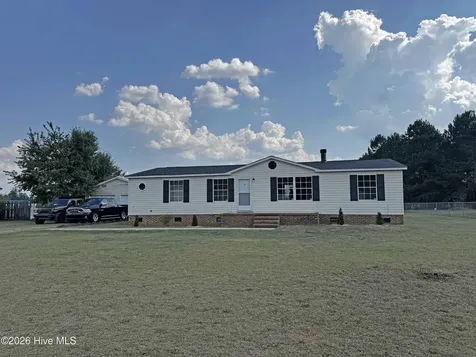 4768 Lobelia Road Vass NC 28394