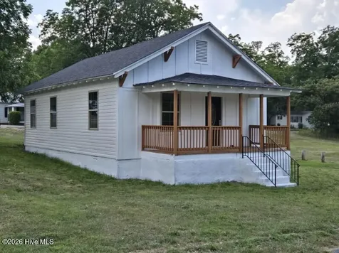 124 Aleo 9th Avenue Rockingham NC 28379