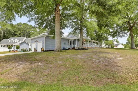 1024 Meridian Drive Sneads Ferry NC 28460
