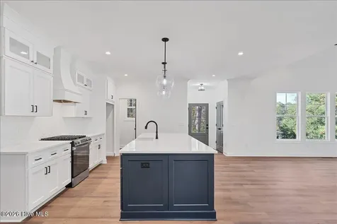 142 Parkwood Court Seven Lakes NC 27376