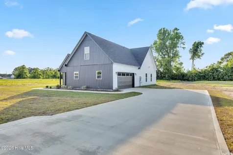 407 Wade Drive Richlands NC 28574
