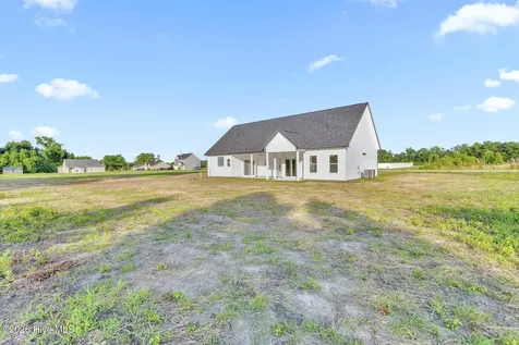 407 Wade Drive Richlands NC 28574