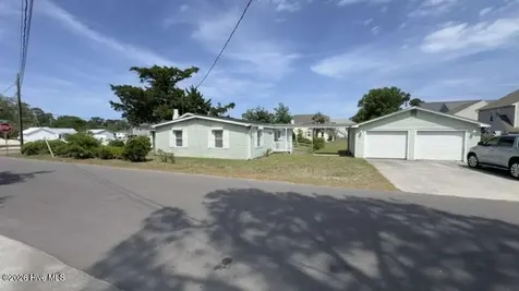 413 Spartanburg Avenue Carolina Beach NC 28428