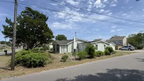 413 Spartanburg Avenue Carolina Beach NC 28428