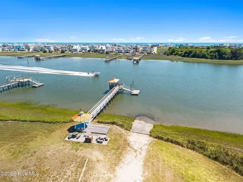 2675 Nags Head Road SW Supply NC 28462