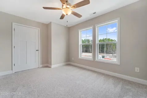 611 Jacks Crossing Drive Hubert NC 28539