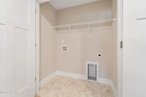 611 Jacks Crossing Drive Hubert NC 28539