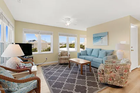 512 Ocean Drive Emerald Isle NC 28594