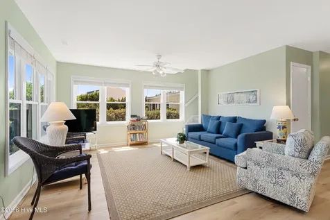 512 Ocean Drive Emerald Isle NC 28594