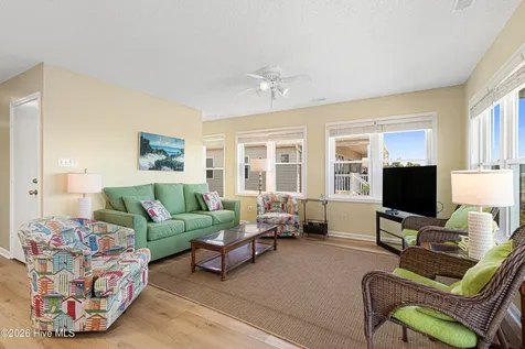 512 Ocean Drive Emerald Isle NC 28594