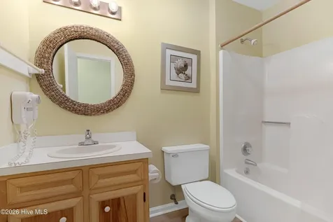 512 Ocean Drive Emerald Isle NC 28594