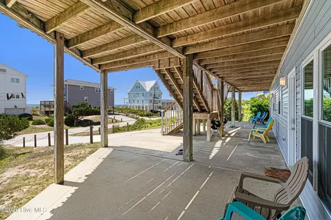 512 Ocean Drive Emerald Isle NC 28594