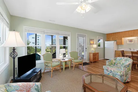 512 Ocean Drive Emerald Isle NC 28594