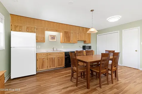 512 Ocean Drive Emerald Isle NC 28594