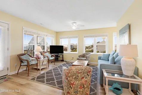 512 Ocean Drive Emerald Isle NC 28594