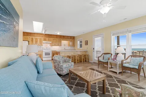 512 Ocean Drive Emerald Isle NC 28594