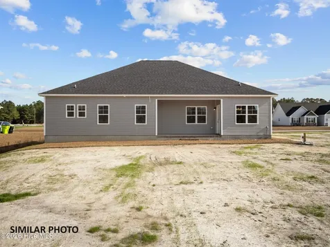 703 N Pebble Branch Court Holly Ridge NC 28445