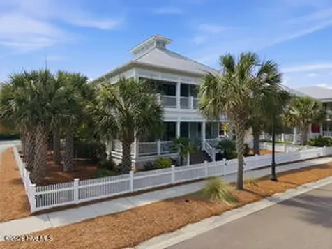 1234 Croaker Lane Carolina Beach NC 28428