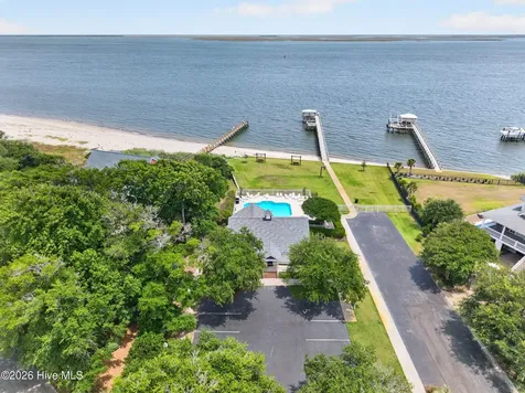 6122 River Sound Circle Southport NC 28461