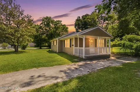 501 Henderson Drive Jacksonville NC 28540