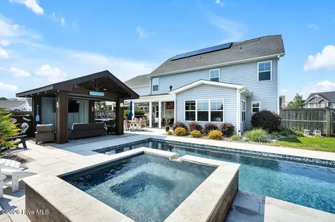 1113 Canopy Way Wilmington NC 28409
