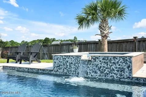 1113 Canopy Way Wilmington NC 28409