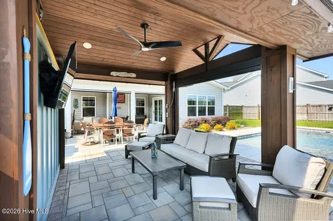 1113 Canopy Way Wilmington NC 28409