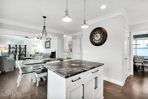 1113 Canopy Way Wilmington NC 28409