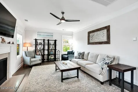 1113 Canopy Way Wilmington NC 28409