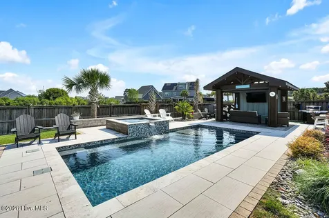 1113 Canopy Way Wilmington NC 28409