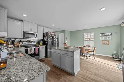 502 Dakota Avenue New Bern NC 28560