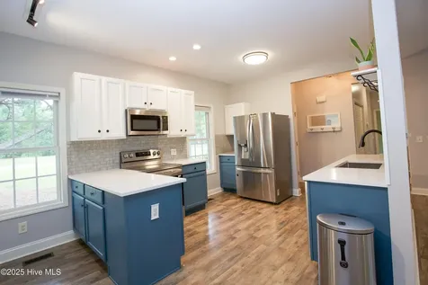 102 Willow Creek Lane Pinebluff NC 28373