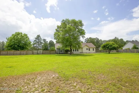 102 Willow Creek Lane Pinebluff NC 28373