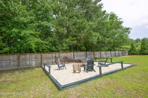 102 Willow Creek Lane Pinebluff NC 28373