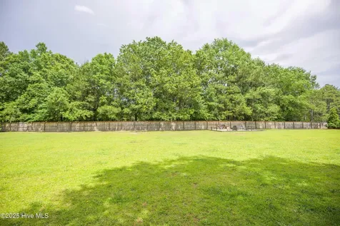 102 Willow Creek Lane Pinebluff NC 28373